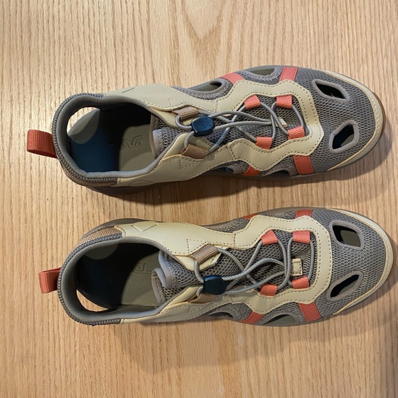 Teva Women’s Beige and Coral Outdoor Sandal-Sneaker - Picture 3 of 7